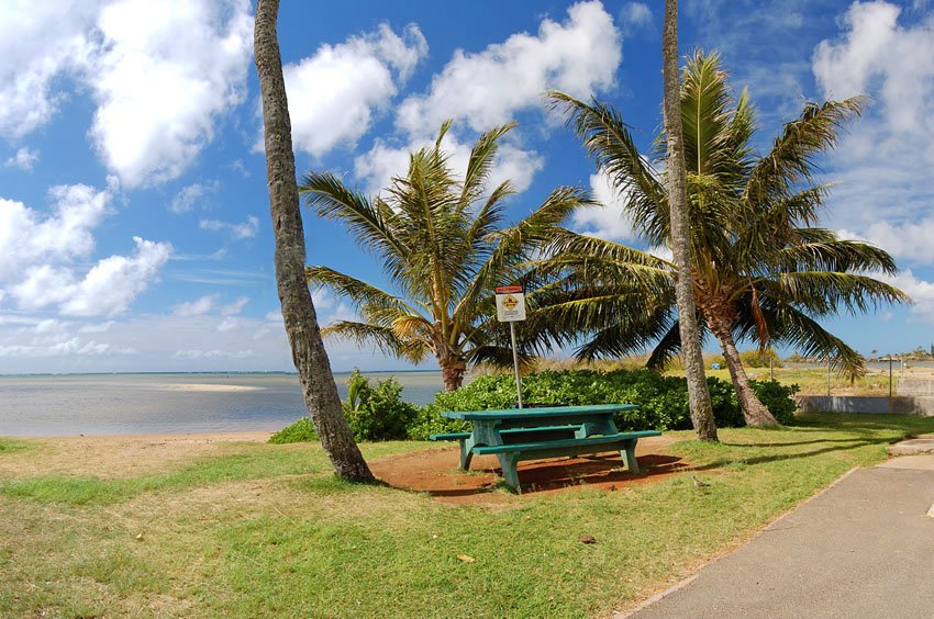 Kuilei Cliffs lookout