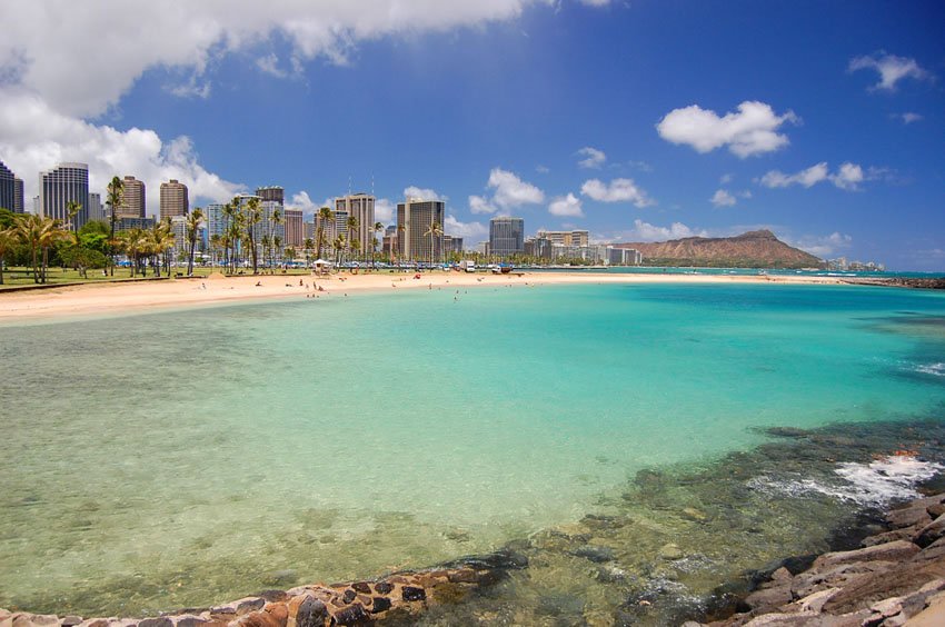 Beach in Ala Moana Park