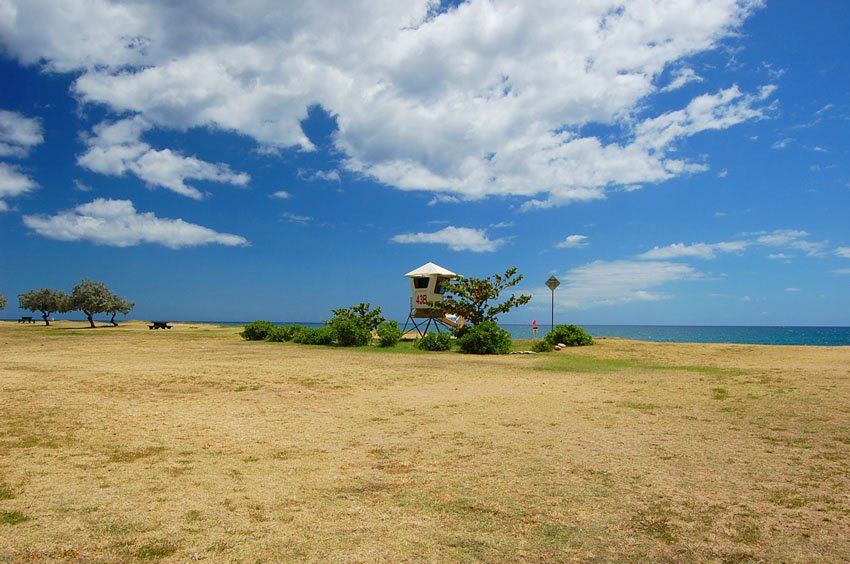 Another lifeguard tower