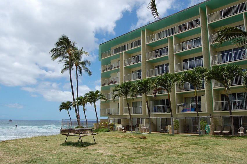 Makaha Shores vacation condos