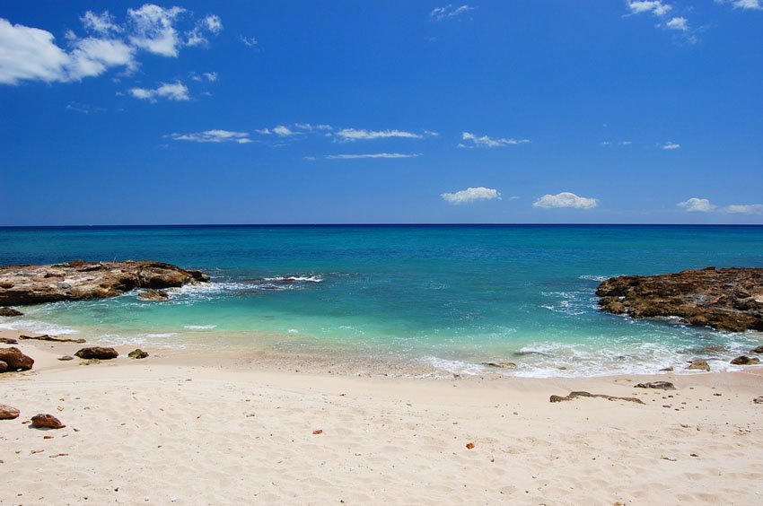 Scenic cove at Mauna Lahilahi