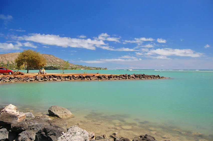 Scenic Oahu bay