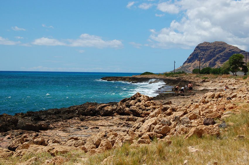 Rocky area at Nanakuli Beach Park