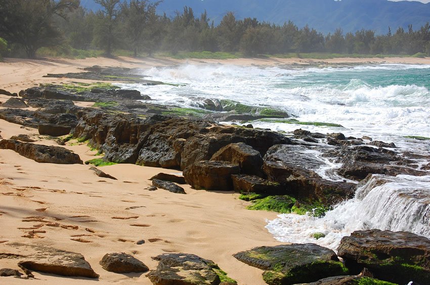 Papa'iloa Beach in the winter