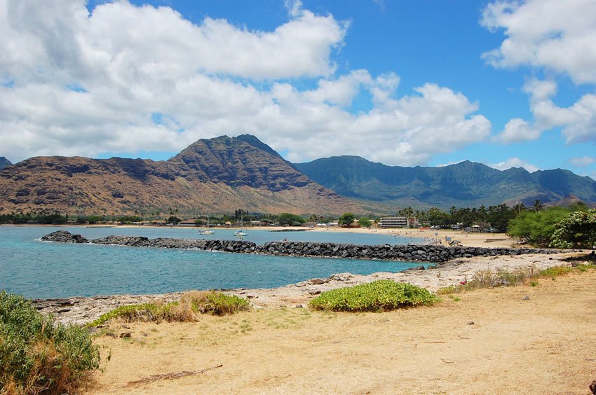 Pokai Bay Beach Park