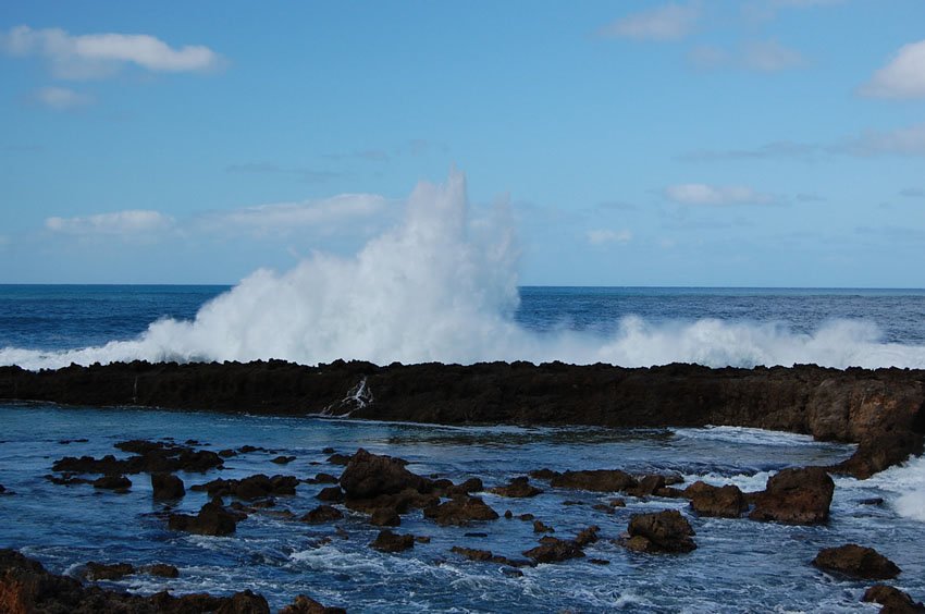 Powerful shore break