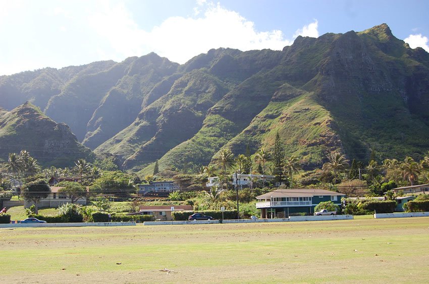 View to Ka'a'awa town