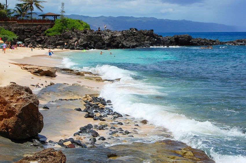 Popular surfing beach on Oahu