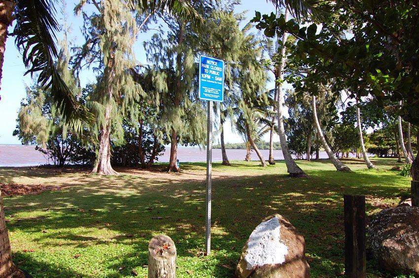 Park hours sign