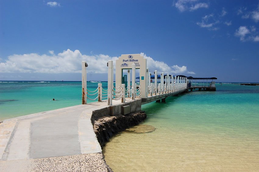 Port Hilton Pier (Atlantis Submarine)