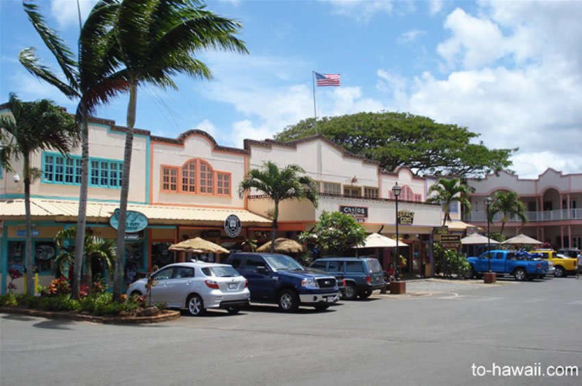 North Shore Marketplace parking lot