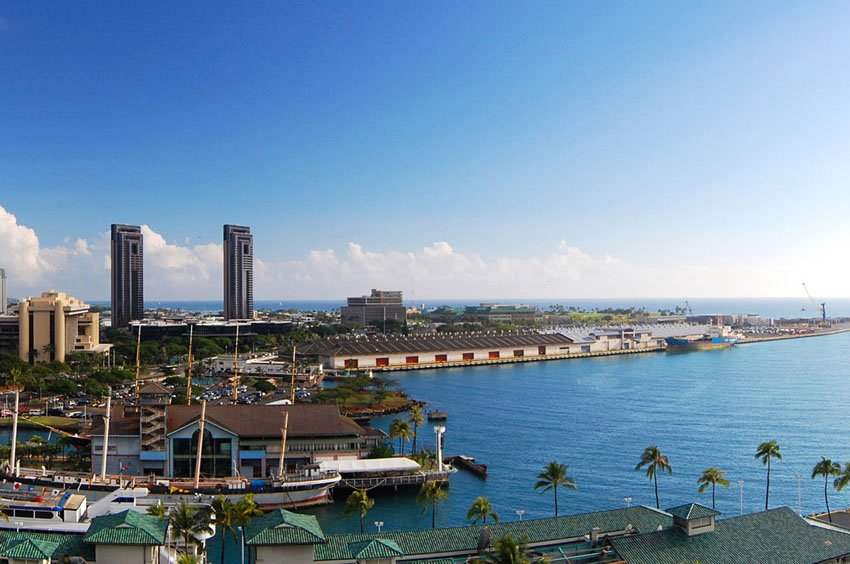 Honolulu Harbor