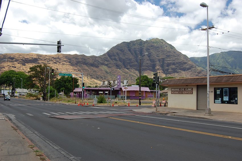 Main road in Wai'anae